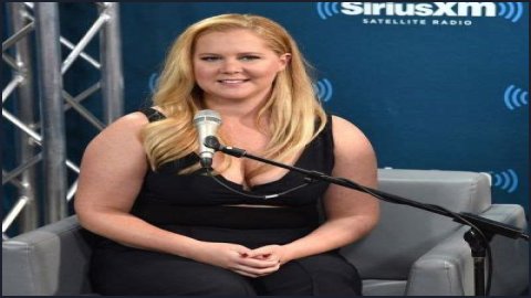 Amy Schumer Is Being Held Responsible For A Tampon Shortage In The US